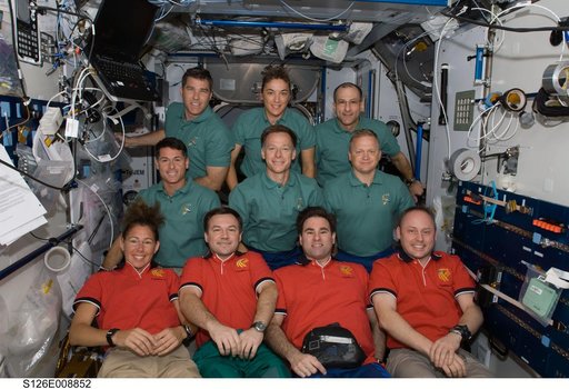 STS-126 and Expedition 18 Crewmembers In-Flight Portrait in Node 2