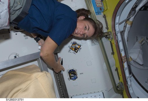 Stefanyshyn-Piper signs Mission Patch in A/L