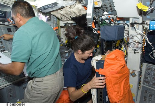 Hernandez on Flight Deck (FD) during OBSS OPS