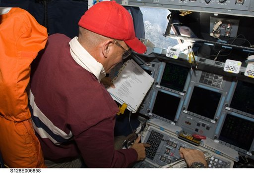 Sturckow and Ford on Flight Deck (FD) for Rendezvous OPS