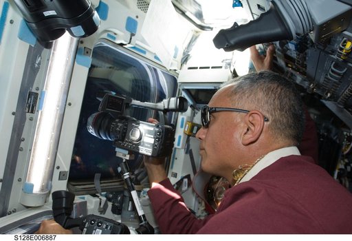 Olivas on Flight Deck for Rendezvous OPS