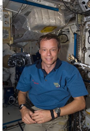 Fuglesang in European Laboratory Columbus with ESA 3D Camera