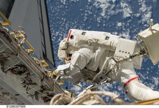 STS-128 EVA 2