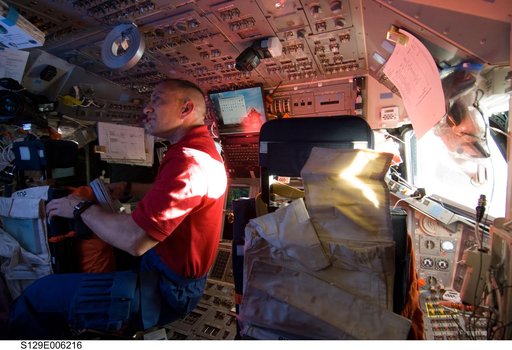 STS-129 CDR Hobaugh works on the FD