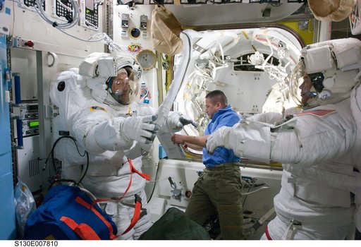 Crewmembers in A/L prior to EVA 2