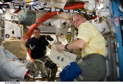 Anderson and Mastracchio in AL for Tool Config