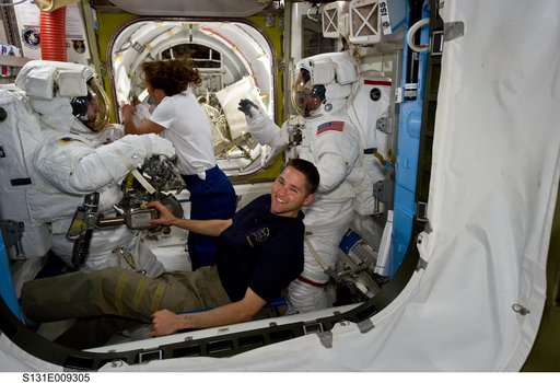 STS-131 EVA 3 Prep