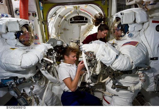 STS-131 EVA 3 Prep