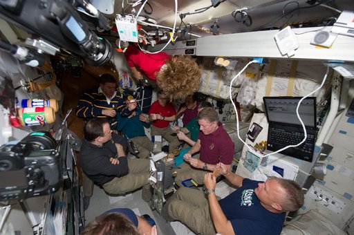 Crewmembers share All-American Meal on Atlantis Middeck
