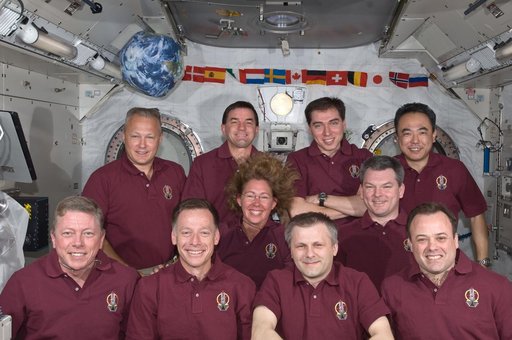 STS-135 and Expedition 28 Crewmembers during In-Flight Portrait Session in Kibo