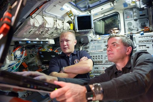 Hurley and Walheim on Aft Flight Deck
