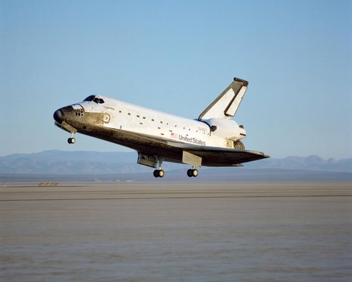 STS-28 Columbia, OV-102, landing at Edwards Air Force Base (EAFB) California