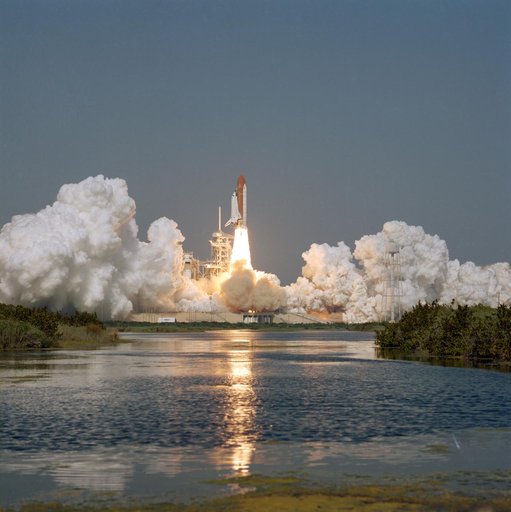 STS-29 Discovery, Orbiter Vehicle (OV) 103, lifts off from KSC LC Pad 39B