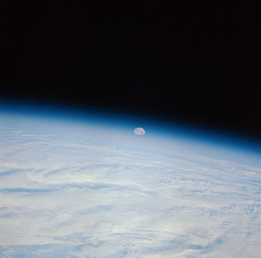 STS-32 view of the moon setting over the Earth's limb