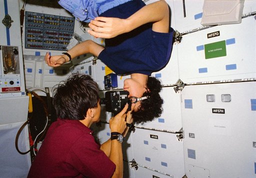 Retinal Photography during STS-34