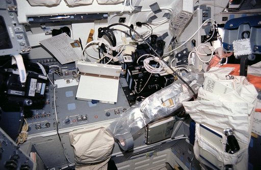 STS-46 aft flight deck payload station "Marsha's workstation" aboard OV-104