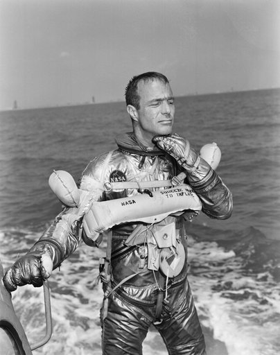 EGRESS TRAINING - ASTRONAUTS SCHIRRA AND CARPENTER