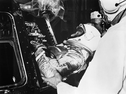INSERTION - ASTRONAUT CARPENTER - MERCURY-ATLAS (MA)-7 - CAPE