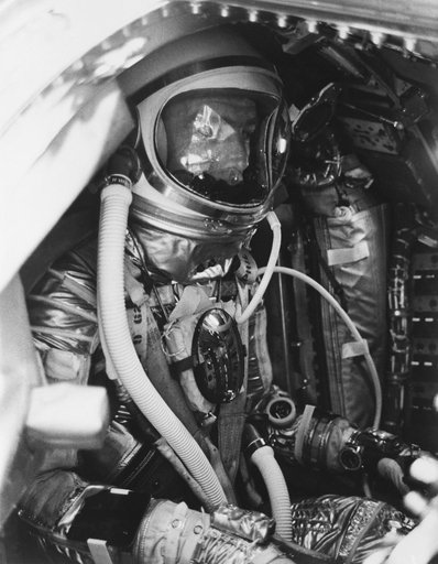 Scott Carpenter in procedures training
