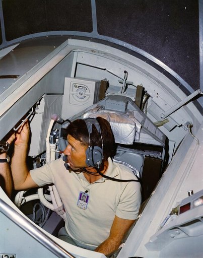 ASTRONAUT WALTER M. SCHIRRA, JR. - TRAINING - (SIMULATOR)