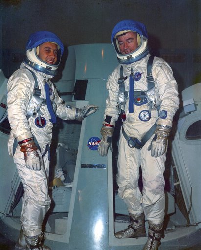 GEMINI-TITAN (GT)-III PRIME CREW - SIMULATIONS - ASTRONAUTS GRISSM & YOUNG - MISSION CONTROL CENTER (MCC) - MSC