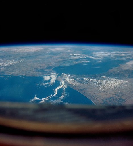 GEMINI-V - EARTH-SKY - STRAITS OF GIBRALTAR - OUTER SPACE