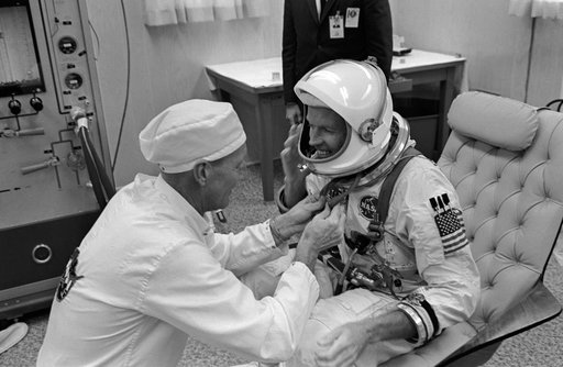 GT-5 Command Pilot Suiting Up