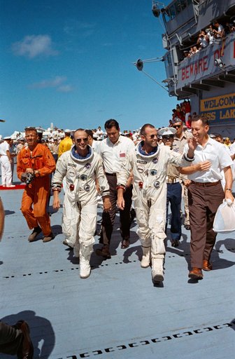 GEMINI-TITAN (GT)-5 - RECOVERY (WALK ACROSS DECK) - ATLANTIC