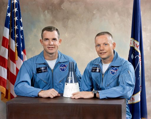 GEMINI-3 - PRIME CREW PORTRAIT - FLIGHT SUITS - MSC