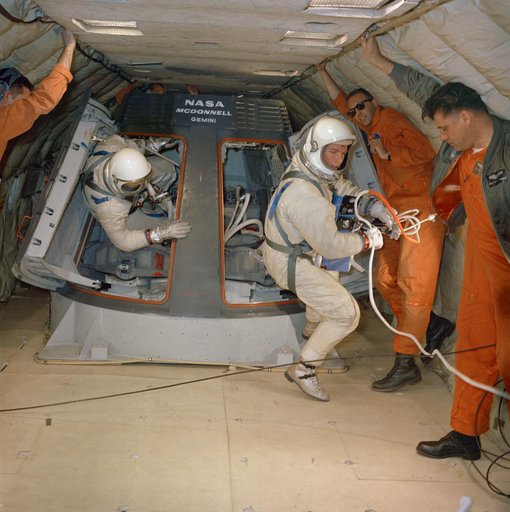 GEMINI-TITAN (GT)-8 - TRAINING - WEIGHTLESSNESS - PRIME CREW