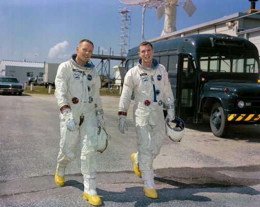 GEMINI-TITAN (GT)-8 (PRIME CREW DURING PHOTO SESSION) - CAPE