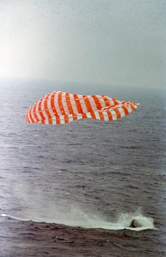 GEMINI-TITAN (GT)-9 - RECOVERY - TOUCHDOWN - ATLANTIC