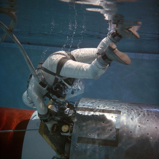 GEMINI-TITAN (GT)-12 - ASTRONAUT TRAINING - UNDERWATER - MD