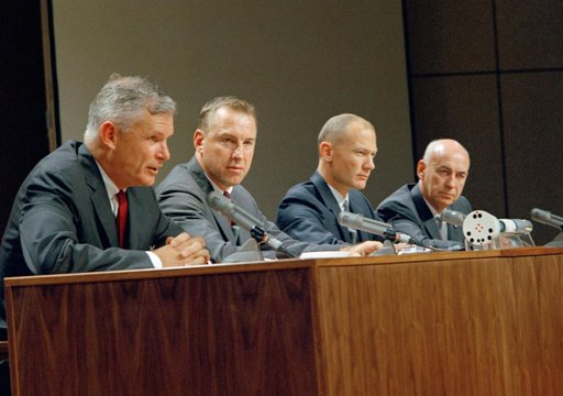 Press Conference - Gemini-Titan (GT)-12 - Postflight - MSC
