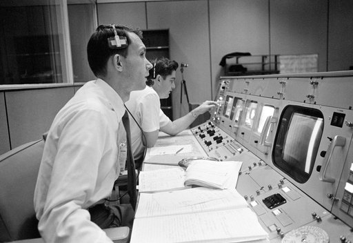 INFLIGHT - APOLLO 7 (MCC)