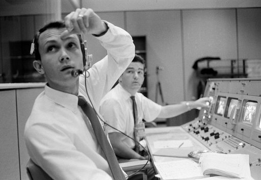INFLIGHT - APOLLO 7 (MCC)