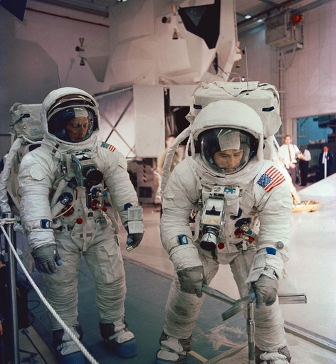 Apollo 12 crewmembers participate in lunar surface extravehicular simulations
