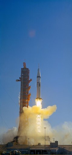 SKYLAB IV - LAUNCH