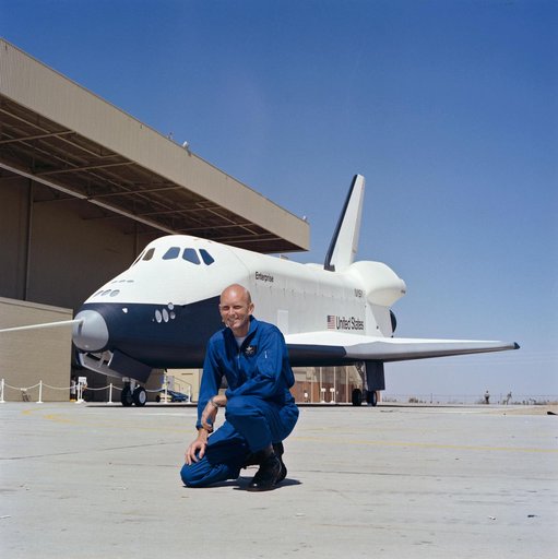 APPROACH AND LANDING TESTS (ALT) - SHUTTLE - ROLLOUT - CA