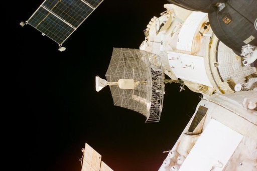Survey views of the Mir space station