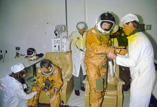 STS-2 TRAINING - KSC