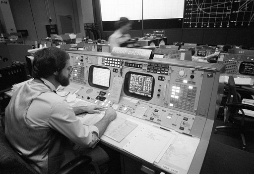 INFLIGHT (MISSION CONTROL CENTER) - STS-2 - JSC
