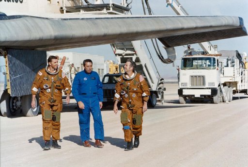 POST-LANDING - STS-2 - EDWARDS AFB (EAFB), CA