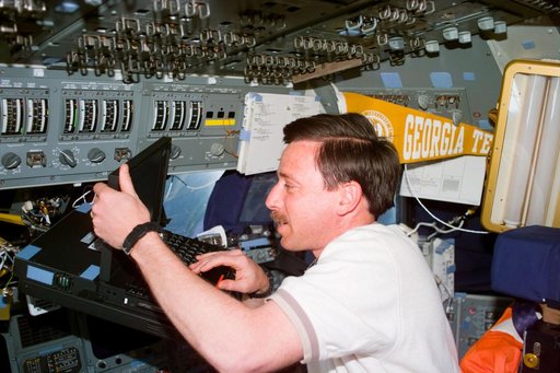 Crewmember activity in the flight deck