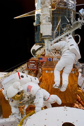 EVA 1 activity on Flight Day 4 to service the Hubble Space Telescope
