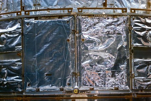 HST,survey of solar arrays and telescope surface