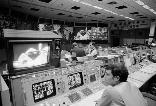 Mission Control activities during Day 1 First TV Pass of STS-11