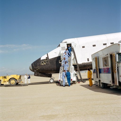 Landing of the Shuttle Atlantis and the end of the STS 51-J mission
