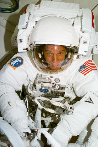 Parazynski in his EMU after the EVA