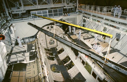 STS-29 Space station Heat pipe Radiator Element (SHARE) at KSC OPF